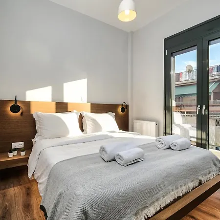 Strefi Hill Apartamento *
